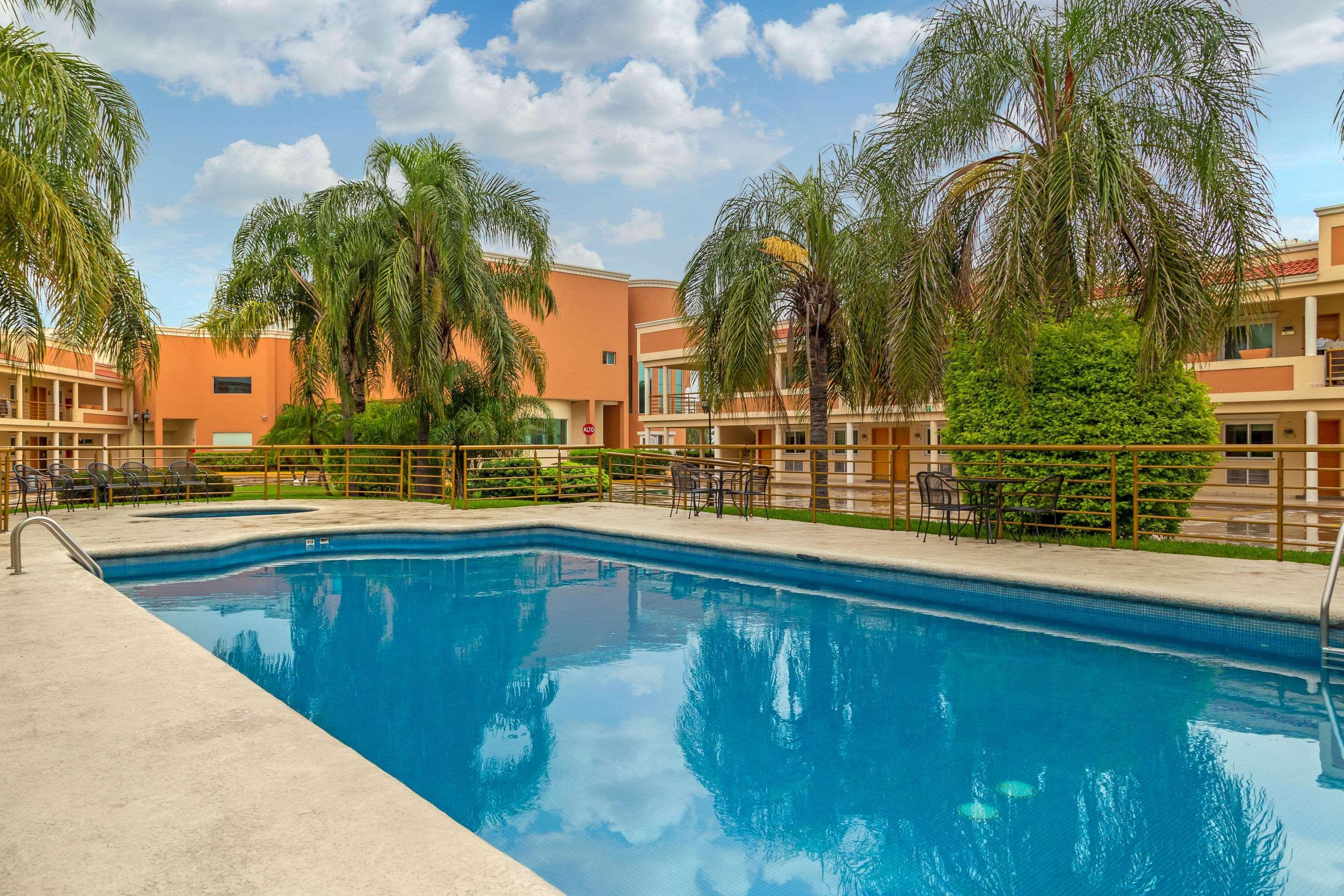 Comfort Inn Monterrey Norte San Nicolas de los Garza Exterior photo